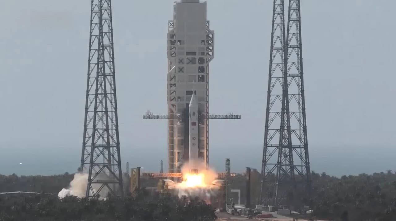 The Mengzhou next-generation crewed spacecraft during its max-Q abort test in June 2025