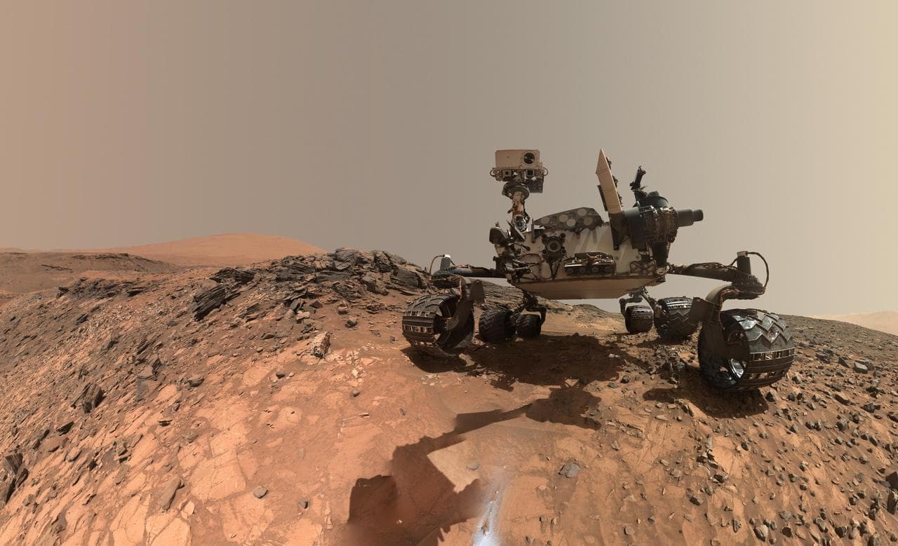 NASA's Curiosity rover selfie on the Martian surface showing its mast cameras and instruments